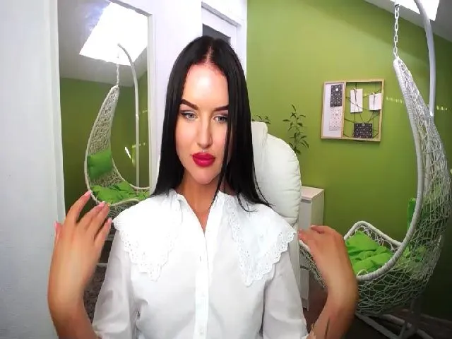 Live sex webcam photo for JenniferMoris #253407593