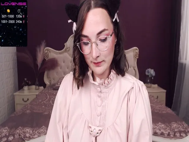 Live sex webcam photo for WinonaCooper #255855683
