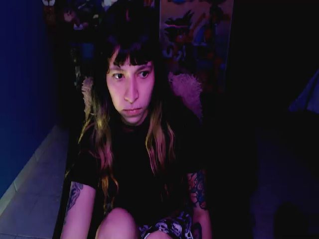 Live sex webcam photo for umaru_michae #252739177