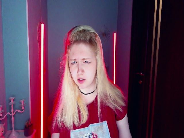 Live sex webcam photo for TinkerrBelll #262894026