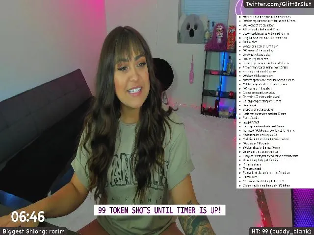 Live sex webcam photo for Glitt3rSlut #258357981