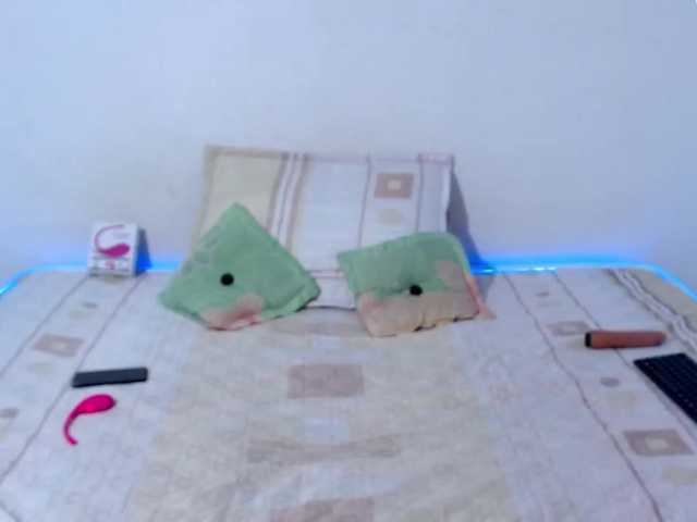 Live sex webcam photo for Body69LyD #241371233