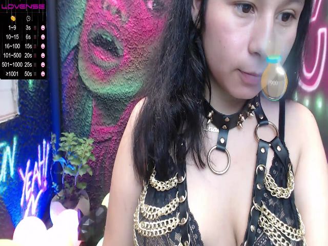 Live sex webcam photo for Wanda_3 #263115978