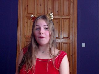 Live sex webcam photo for GiannaGold #240769030