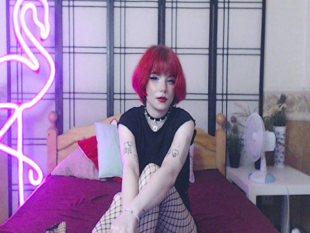 Live sex webcam photo for MinaSanna #261328096