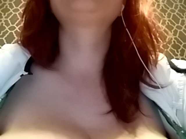 Live sex webcam photo for sweetkyssy #248100157