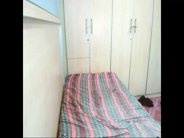 Live sex webcam photo for Indiandiva96 #256275503