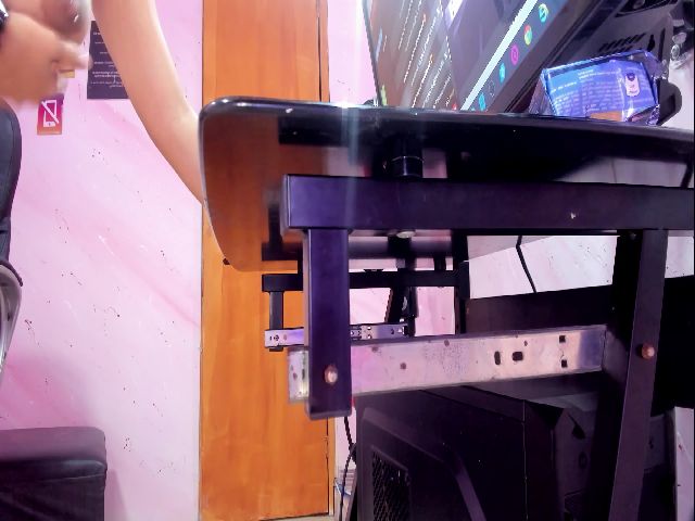 Live sex webcam photo for Marilyncruz__ #261647257