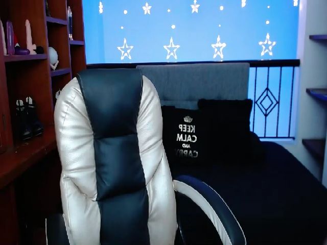 Live sex webcam photo for Yeli_Amber #264618322