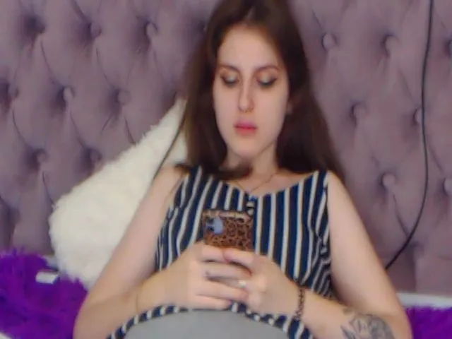 Live sex webcam photo for MaylyWalss #261797951