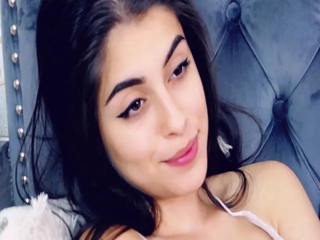 Live sex webcam photo for GoldBabyy #257511572