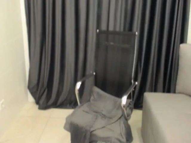 Live sex webcam photo for KellyKleine #253814868