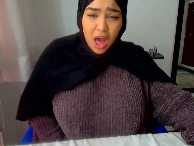 Live sex webcam photo for Shalyn_ #254491318