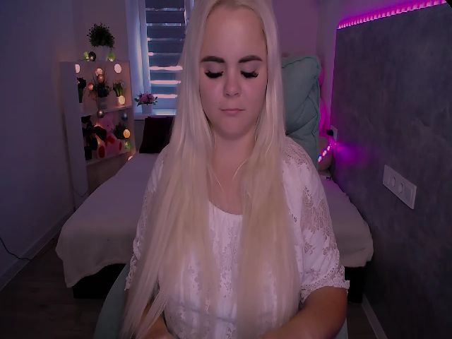 Live sex webcam photo for Jenni__fer #261801391