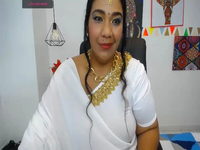 Live sex webcam photo for IndianMama #259413610