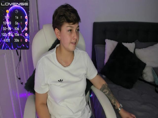 Live sex webcam photo for SalemJimenez #259750651