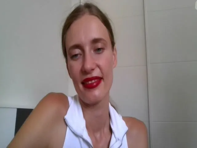 Live sex webcam photo for CelesteTasty #253752994