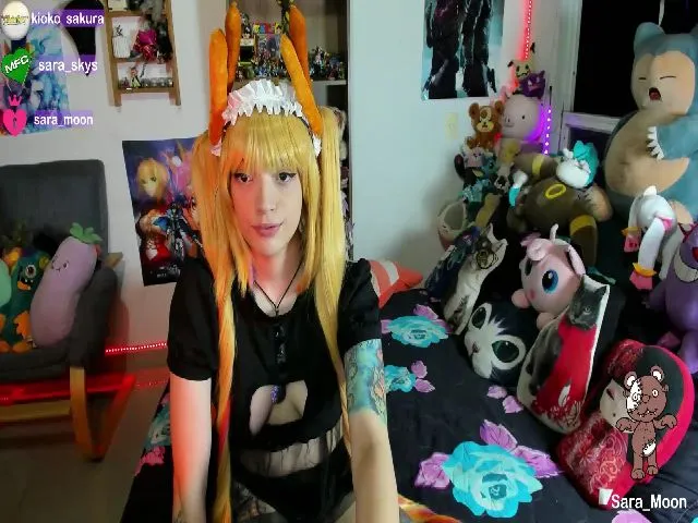 Live sex webcam photo for Sara_Skys #259827783