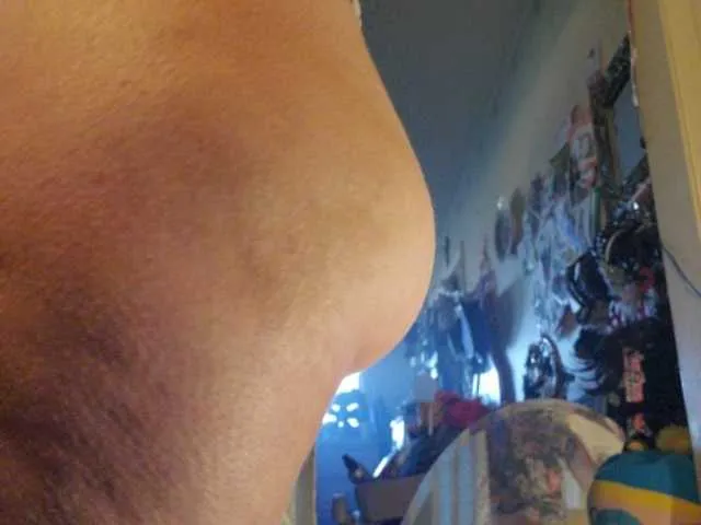 Live sex webcam photo for Prurient-Gem #240994468