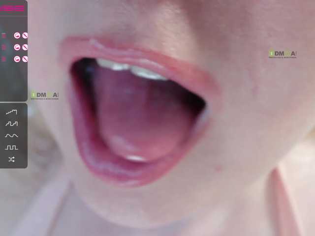 Live sex webcam photo for jeanne-2017 #242414955