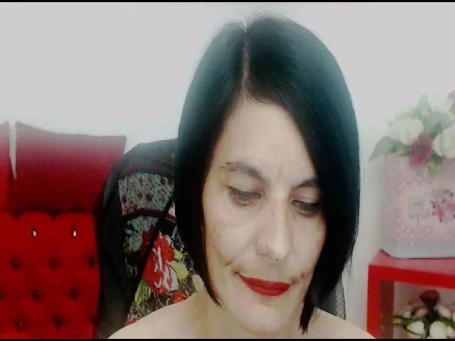 Live sex webcam photo for BestBangMilf #254394078