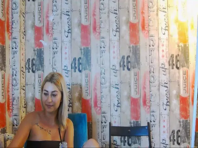 Live sex webcam photo for RubbyKalifha #264839835