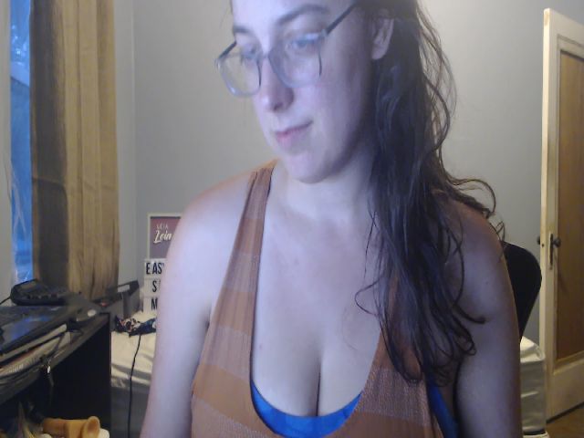 Live sex webcam photo for LeiaSwift #253263163