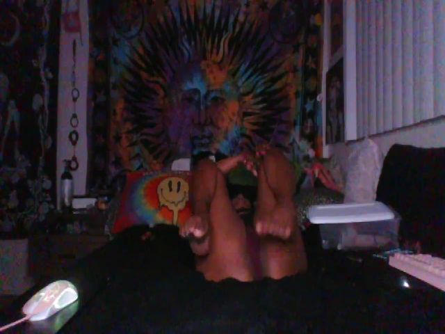 Live sex webcam photo for hennyhoneypot #256816685