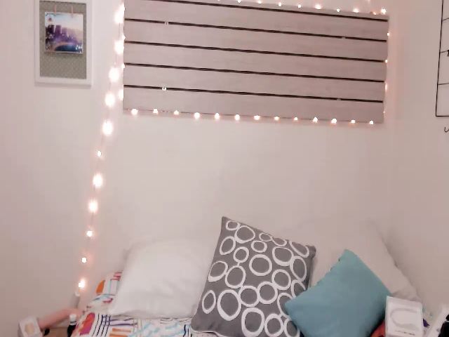 Live sex webcam photo for Lorelain_ #259156528