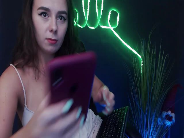 Live sex webcam photo for DinaD #260004452