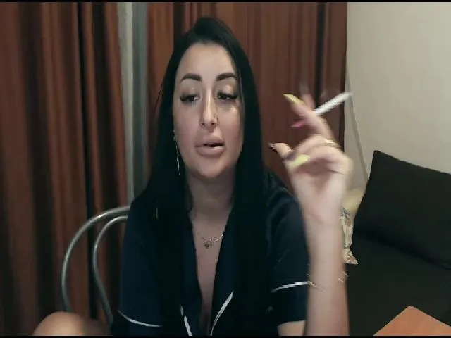 Live sex webcam photo for Evelyn1511 #262811302