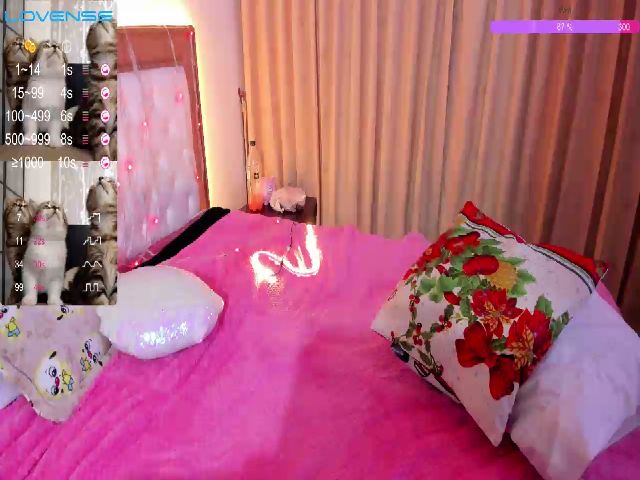 Live sex webcam photo for Angelagomez #252993663