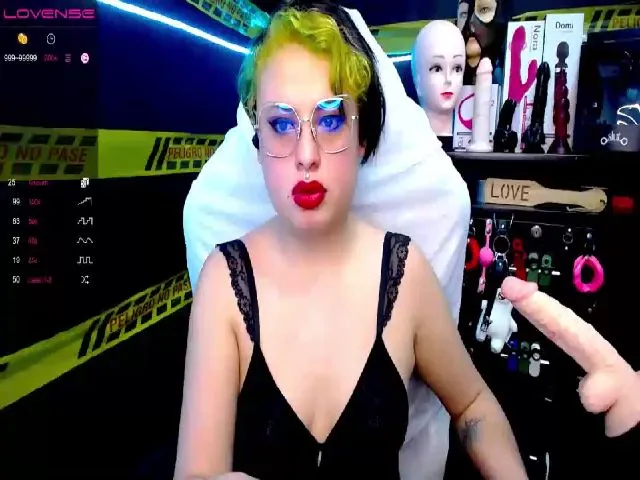Live sex webcam photo for Rubi_slave #261150962