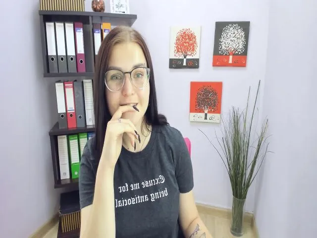 Live sex webcam photo for EvaMild #252984156