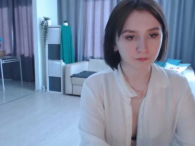 Live sex webcam photo for ChloeLexy #245331548