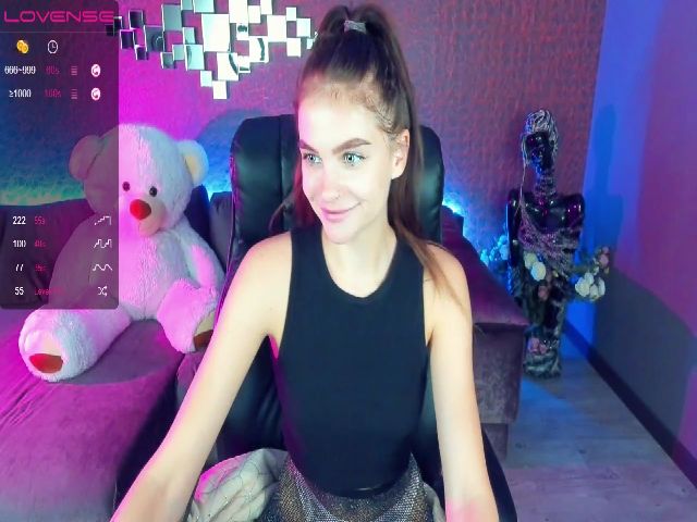 Live sex webcam photo for Sabrin__a #255353555