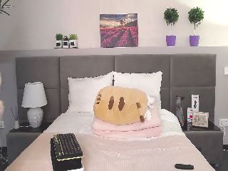 Live sex webcam photo for Quiet_Girll #251747199