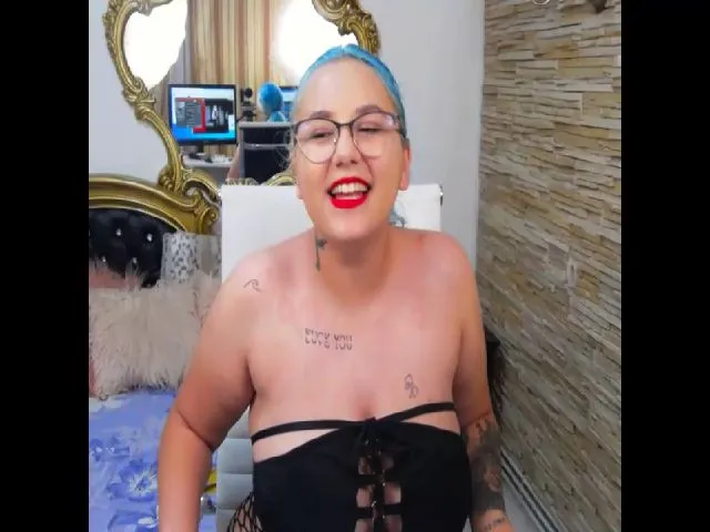 Live sex webcam photo for MissElisabeth #258955937