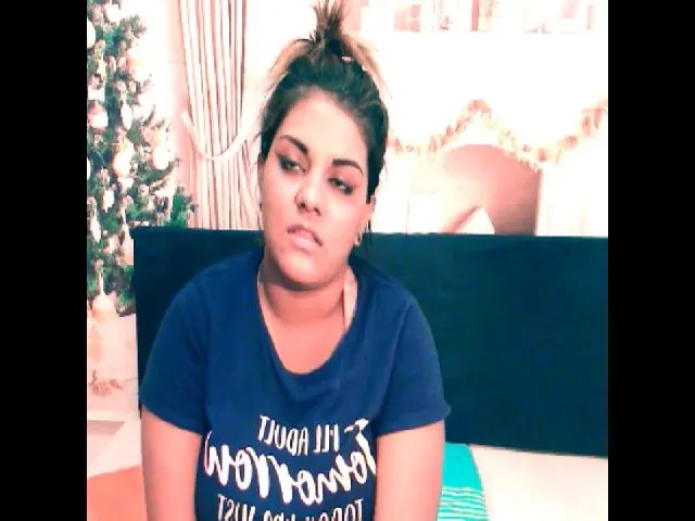 Live sex webcam photo for Sexyindianzn #257396375