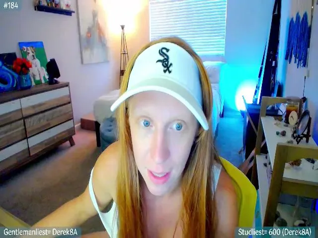 Live sex webcam photo for SquisherGirl #263438251