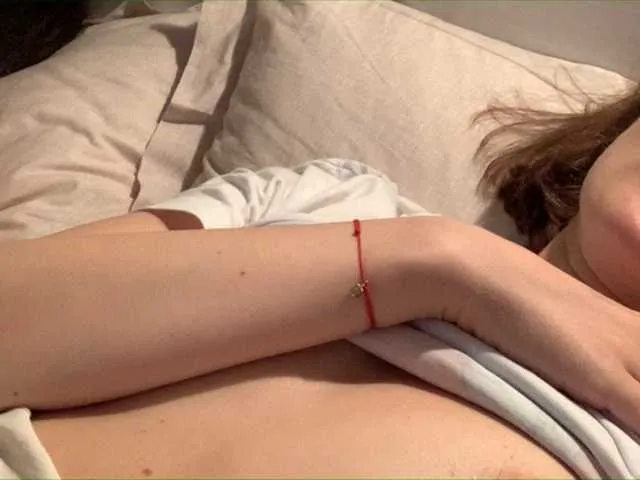 Live sex webcam photo for YourMistressa #241207707