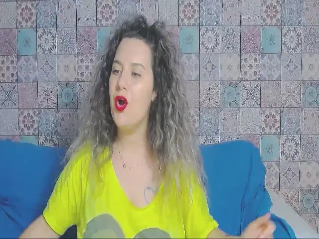 Live sex webcam photo for CurlyVibe #253211051