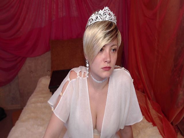 Live sex webcam photo for Lily_Vitae #257872462