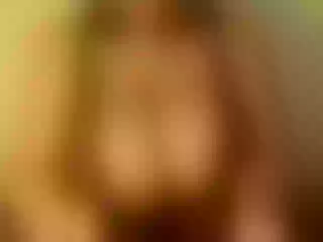 Live sex webcam photo for Bustylisa83 #259911374