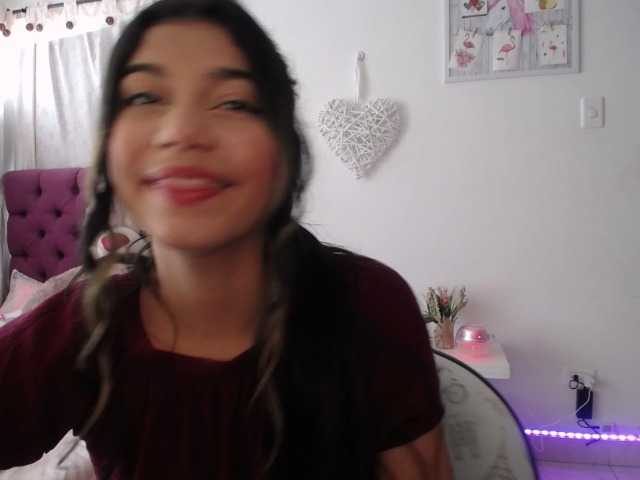 Live sex webcam photo for littlevonne17 #255134737