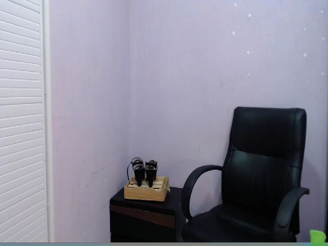 Live sex webcam photo for ElishaBailey #255735145