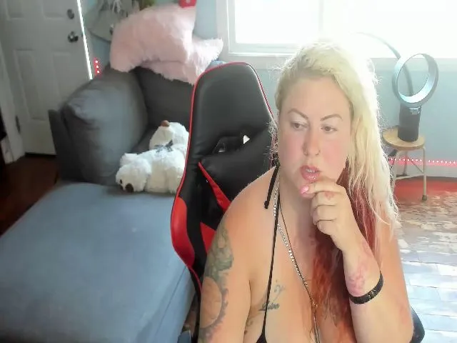 Live sex webcam photo for Janrubygirl #258796979