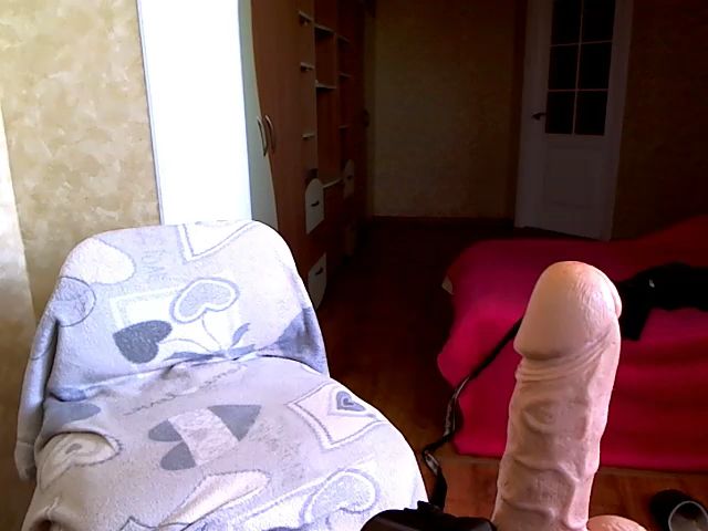 Live sex webcam photo for XTvoiPersikX #256260567