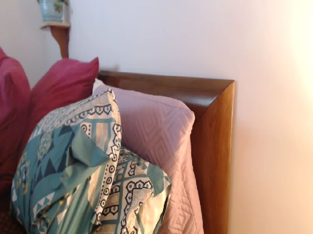 Live sex webcam photo for isabellazee2 #254365566