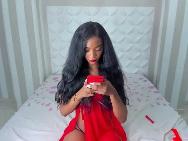Live sex webcam photo for CrystalQueen #242773603